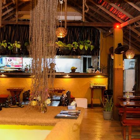 Coconut Style Restaurant & Milinda Guest Otel Unawatuna Dış mekan fotoğraf