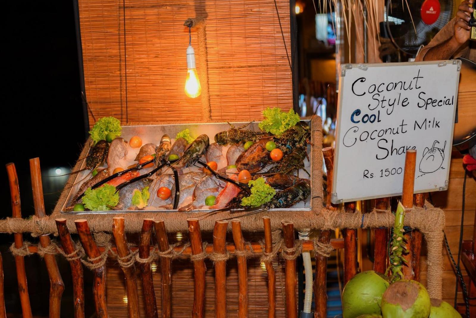 Coconut Style Restaurant & Milinda Guest Otel Unawatuna Dış mekan fotoğraf